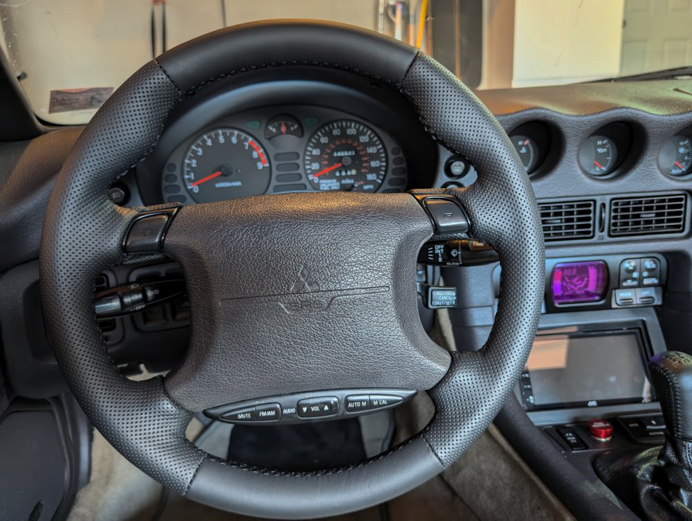 1990-00 Mitsubishi GTO/3000GT steering wheel cover