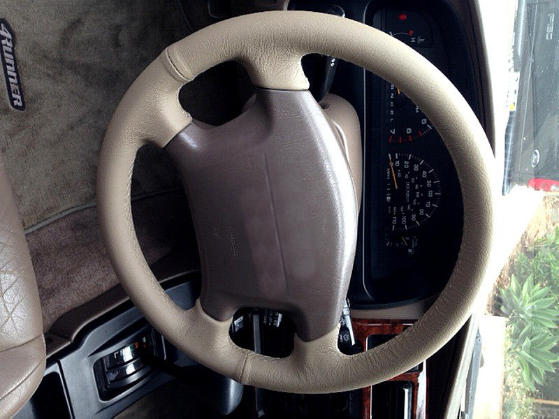 1997-05 Toyota Hilux steering wheel cover
