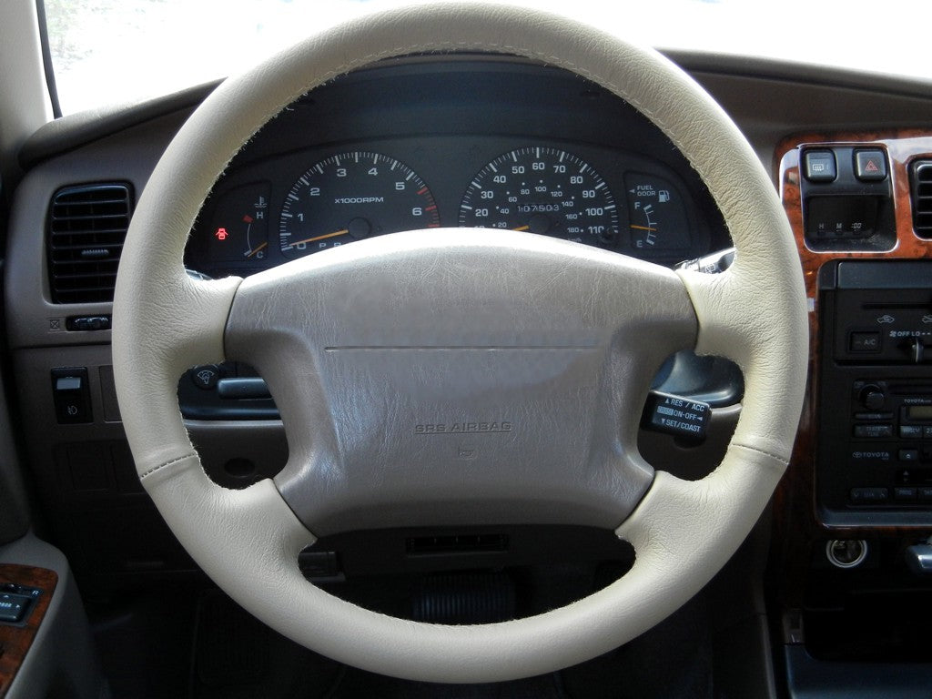 1998-02 Toyota Corolla steering wheel cover