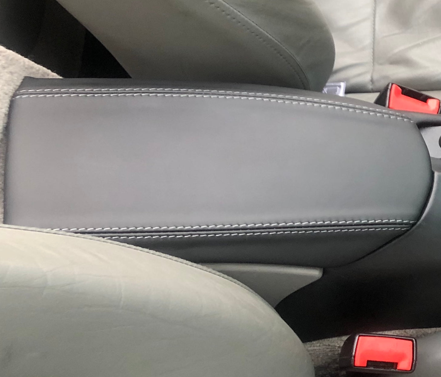 1996-04 Porsche Boxster armrest cover