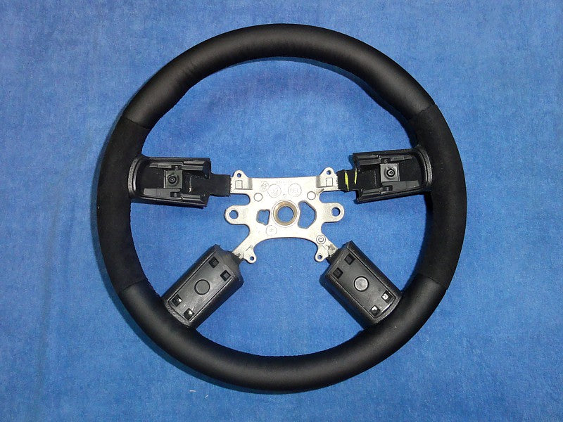 2005-10 Dodge Charger steering wheel cover