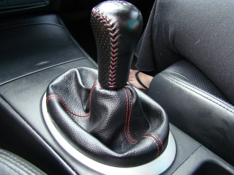 2001-05 Honda Civic shift boot