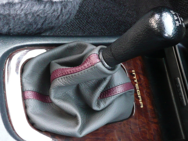 1996-00 Honda Civic shift boot