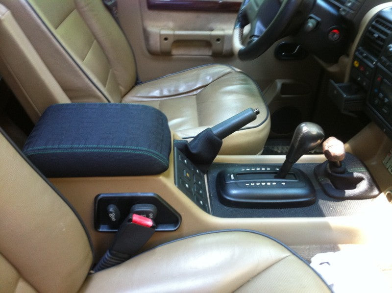 1999-04 Land Rover Discovery armrest cover