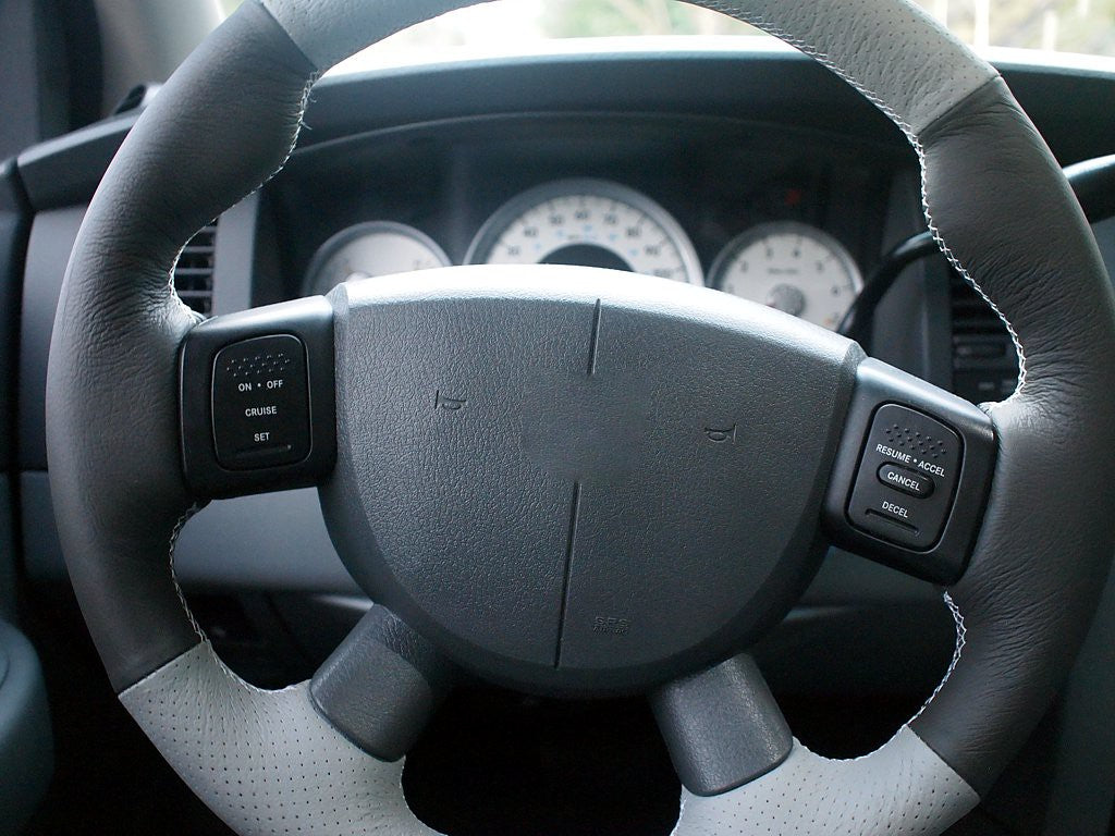 2005-11 Dodge Dakota steering wheel cover