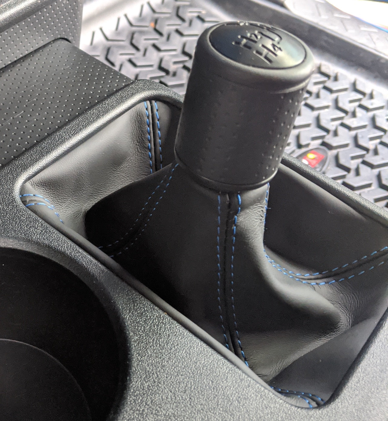 2007-15 Toyota FJCruiser transfer case boot