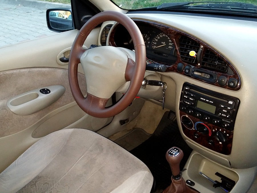 1996-02 Mazda 121 steering wheel cover