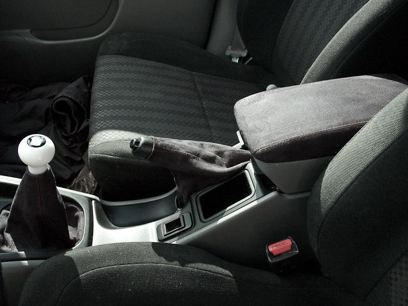 1998-02 Subaru Forester armrest cover