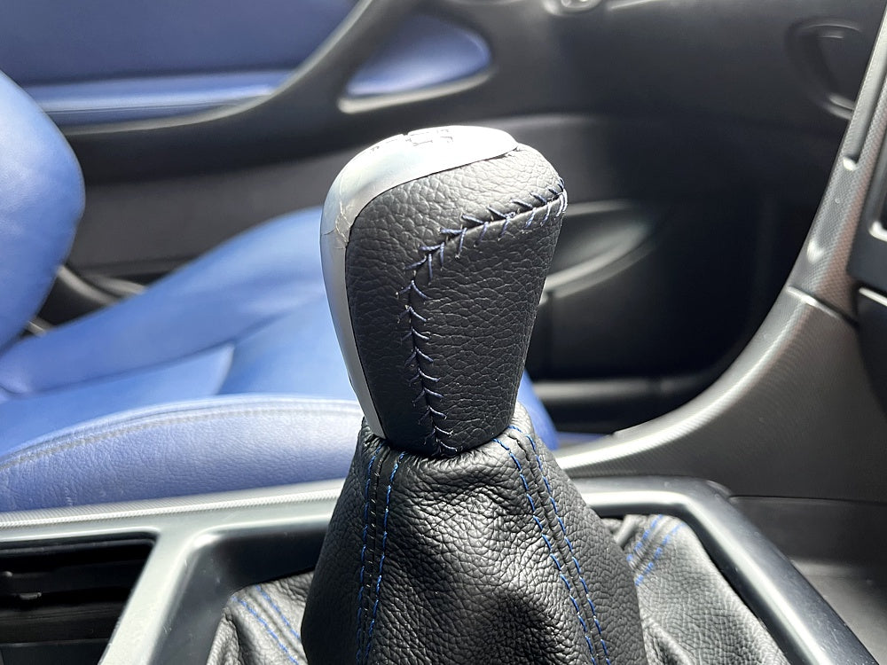 2001-05 Holden Monaro shift knob cover - manual