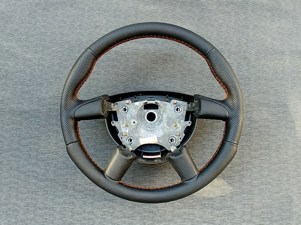 2001-05 Vauxhall Monaro steering wheel cover - HSV