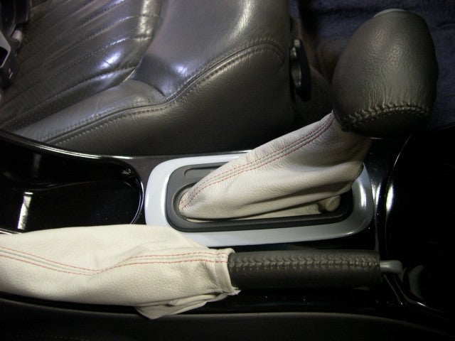 1999-04 Pontiac GrandAm shift boot