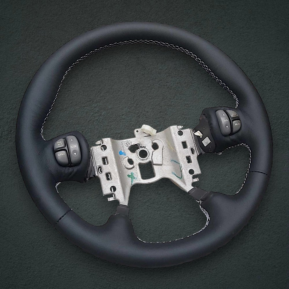 2000-05 Pontiac Bonneville steering wheel cover
