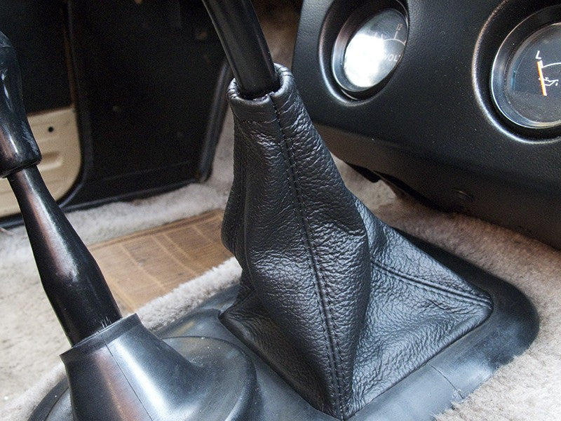 1981-83 Toyota Hilux shift boot - 4WD