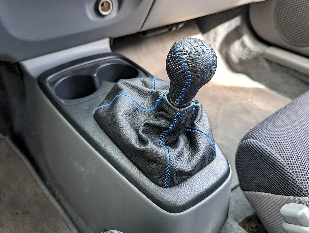 2000-06 Honda Insight shift boot