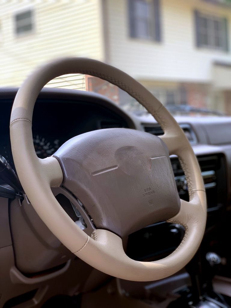 1991-97 Toyota Landcruiser steering wheel cover - 4-spoke