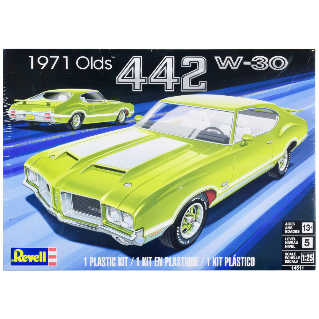 Level 5 Model Kit 1971 Oldsmobile 442 W-30 1/25 Scale Model