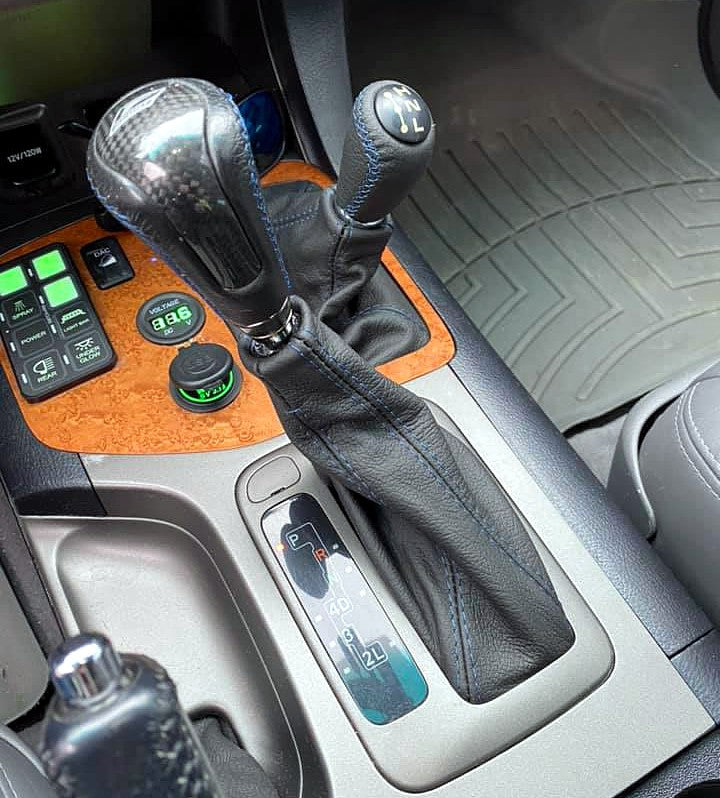 2003-09 Lexus GX shift boot
