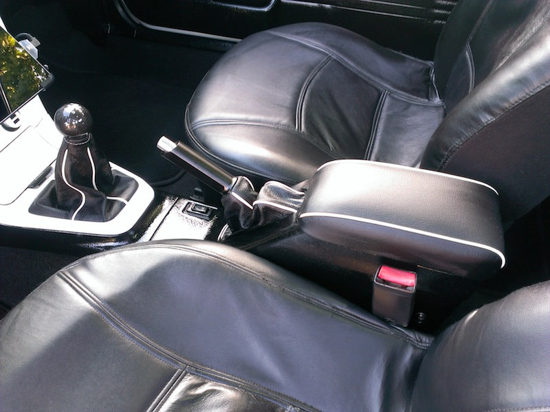 1991-98 Mazda MX3 shift boot