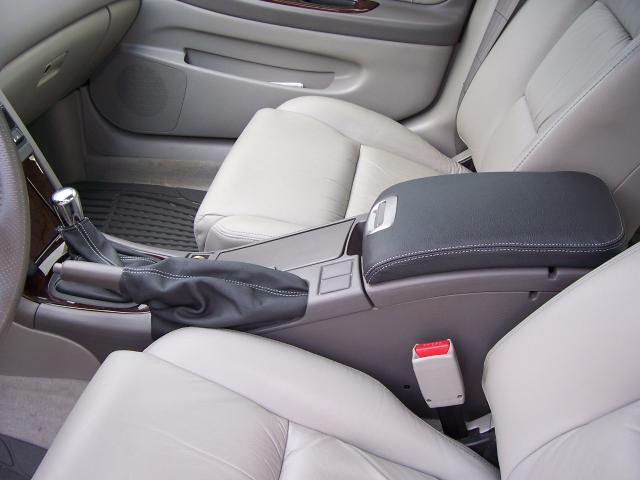 2000-01 Infiniti I35 ebrake boot