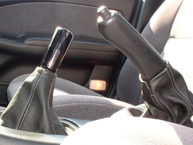 1995-99 Nissan Maxima shift boot