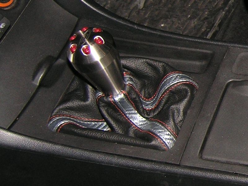 2004-09 Mazda 3 shift boot