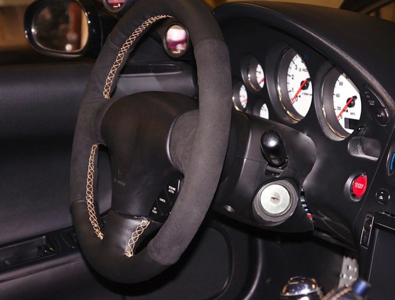 1999-03 Mazda Protege steering wheel cover