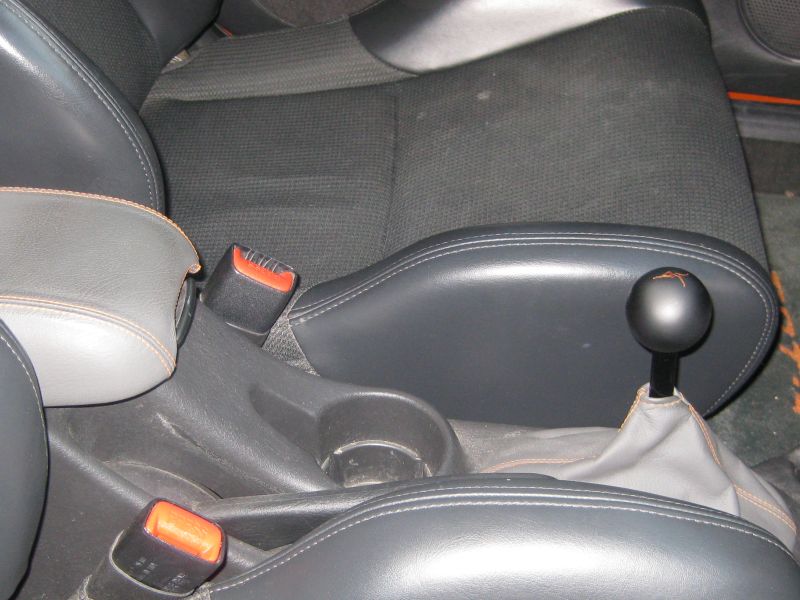 2000-05 Dodge Neon shift boot