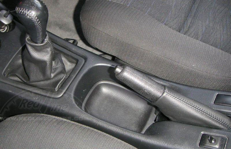 1996-03 Nissan Primera ebrake boot