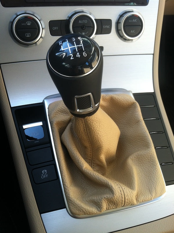 2005-10 Volkswagen Passat B6 shift boot