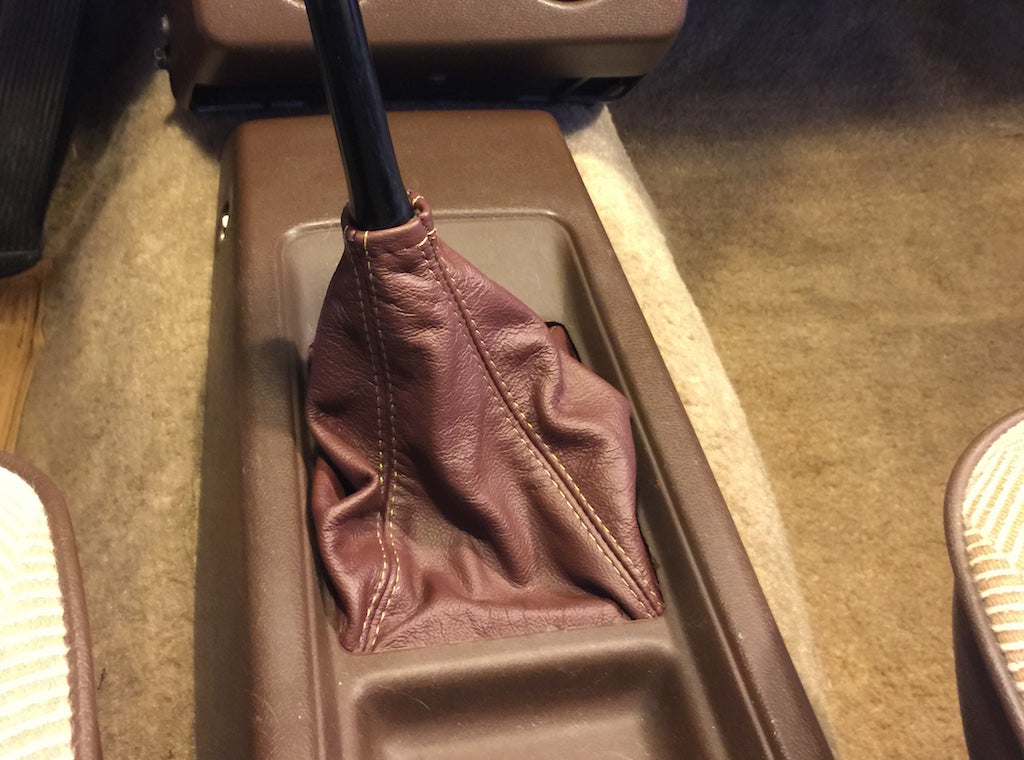 1981-83 Toyota Pickup shift boot - RWD