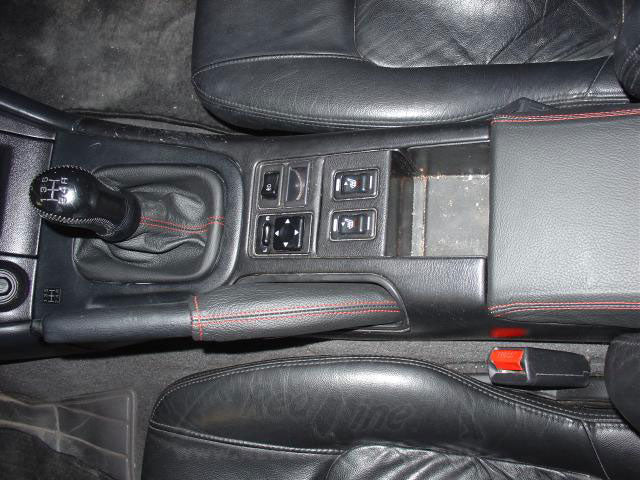 1995-99 Nissan 240SX shift boot