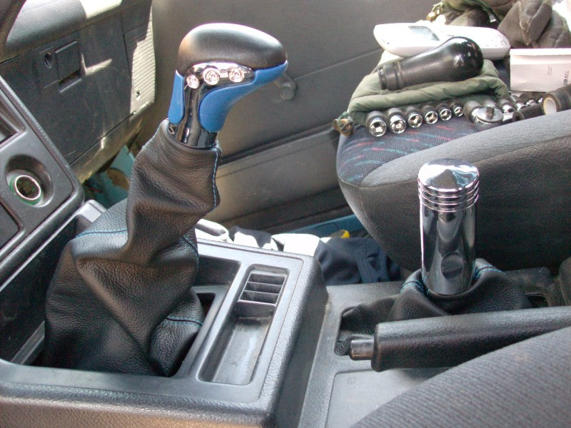 1994-98 Geo Tracker shift boot