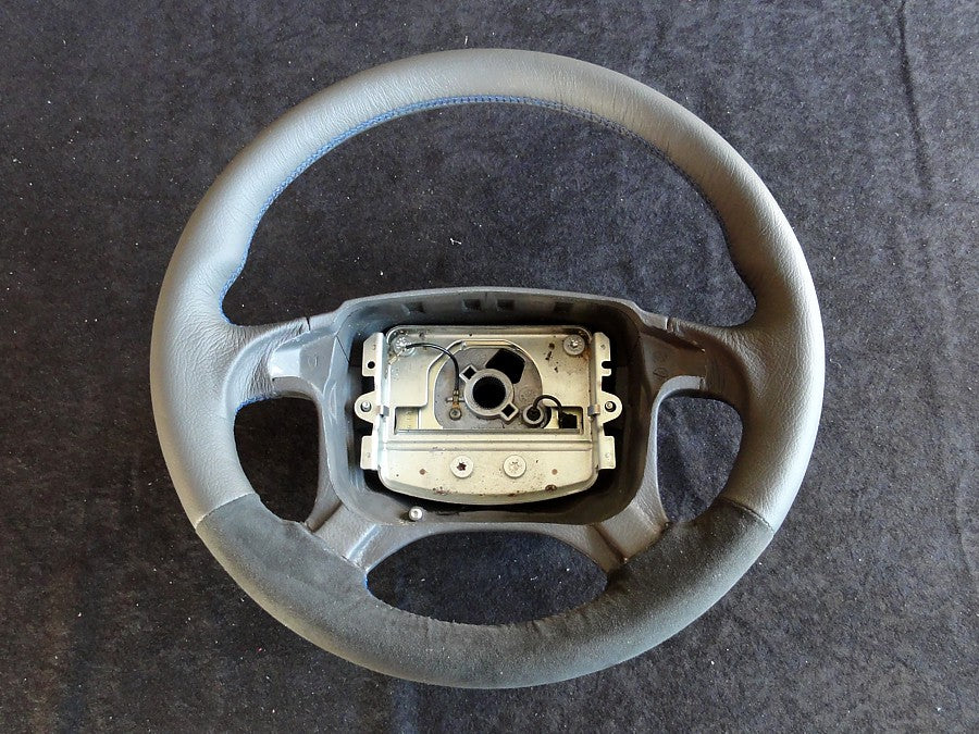1997-00 Volvo V70 steering wheel cover - R