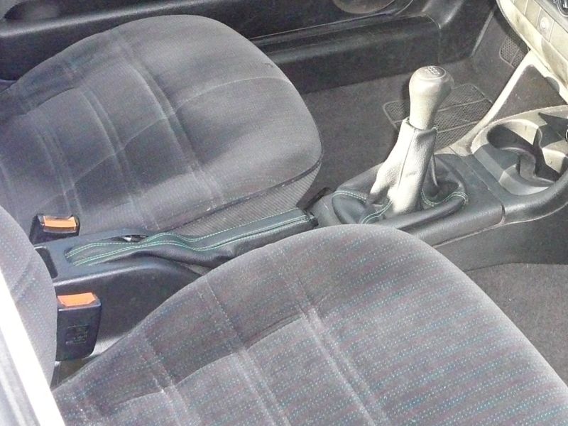 1993-99 Volkswagen Jetta MK III shift boot