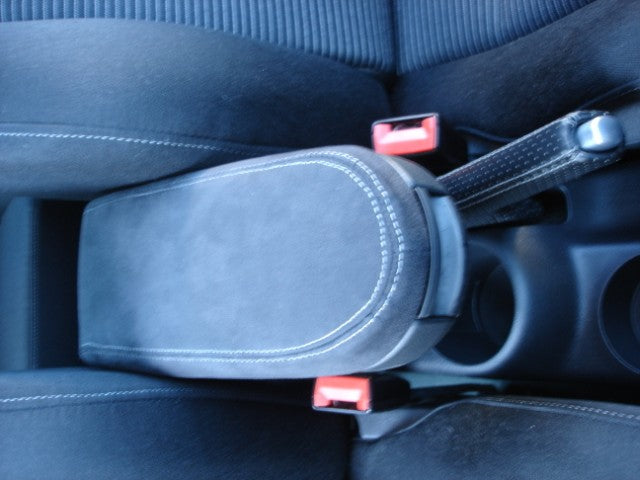 2000-06 Volkswagen Jetta MK IV armrest cover