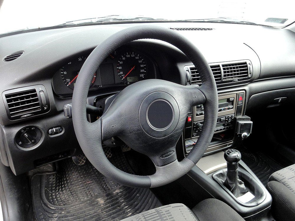 1993-99 Volkswagen Golf MK III steering wheel cover - 3-spoke