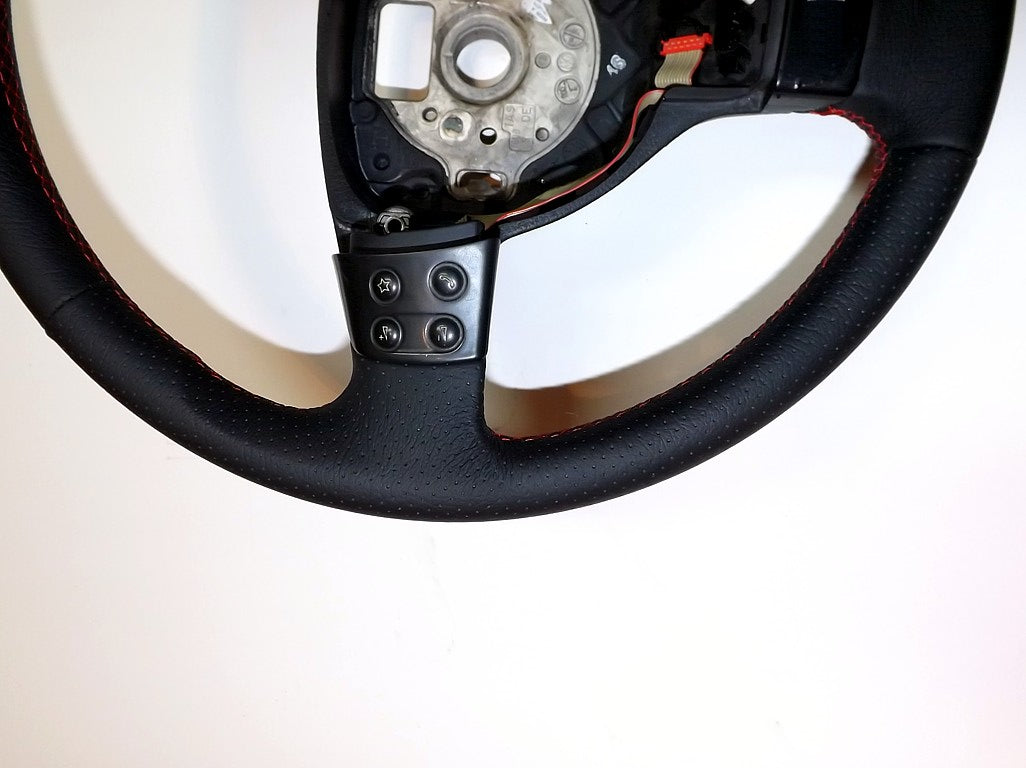 2005-11 Volkswagen Jetta MK V steering wheel cover