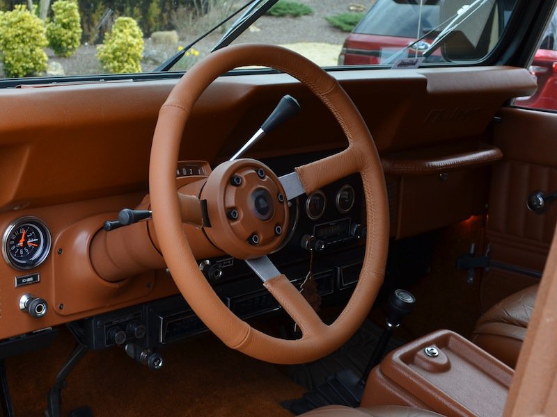 1987-95 Jeep Wrangler YJ steering wheel cover