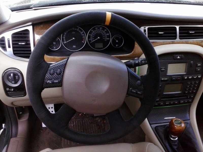 2001-09 Jaguar X-Type steering wheel cover