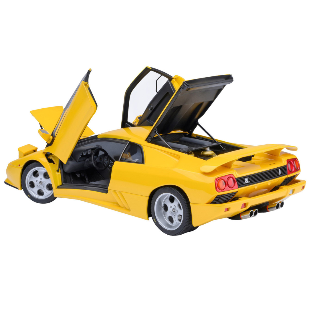 Lamborghini Diablo SE30 Jota Superfly Yellow 1/18 Model Car